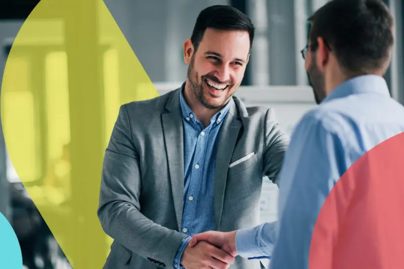 Profissionais de negócios em consultoria